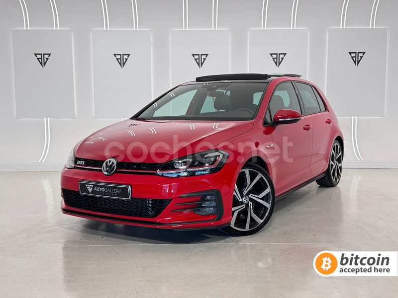 VOLKSWAGEN Golf GTI 2.0 TSI DSG