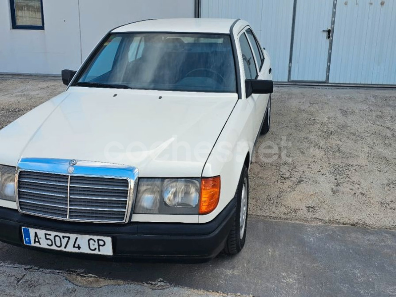 MERCEDES-BENZ 230 230CE