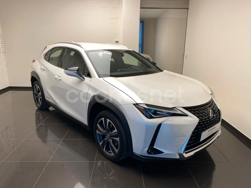 LEXUS UX 2.0 250h Premium