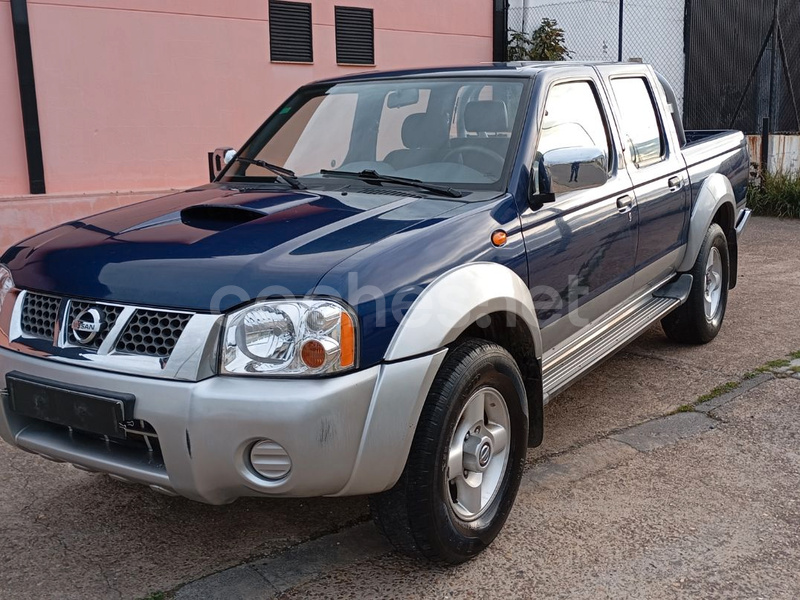 NISSAN Pick-up 4X4 Navara Silver