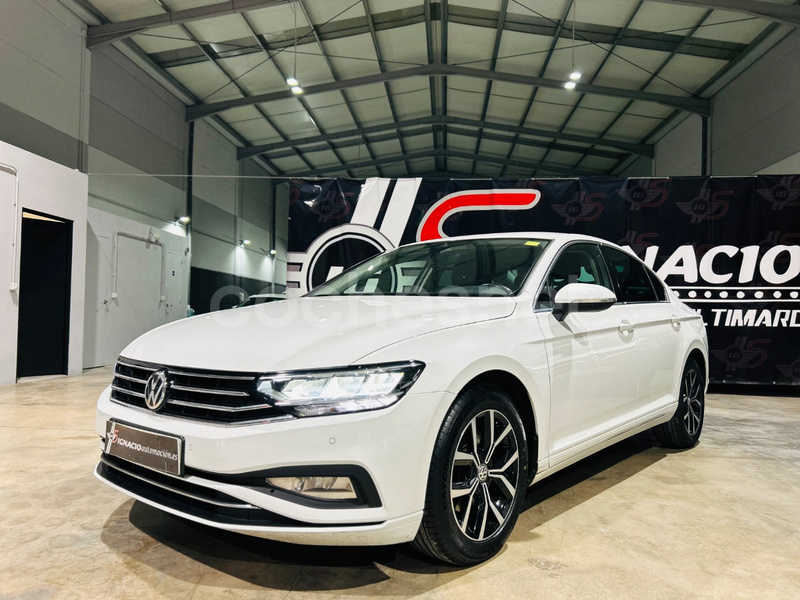 VOLKSWAGEN Passat Executive 1.6 TDI DSG