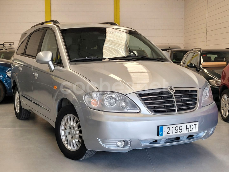 SSANGYONG Rodius 270Xdi Premium