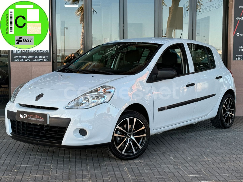 RENAULT Clio Authentique 1.2 16v 75