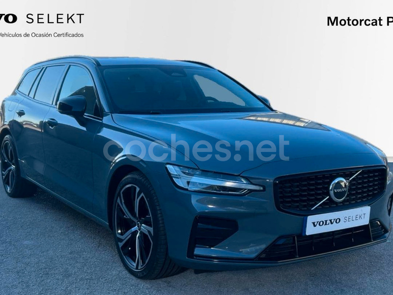 VOLVO V60 2.0 B4 D Plus Dark Auto