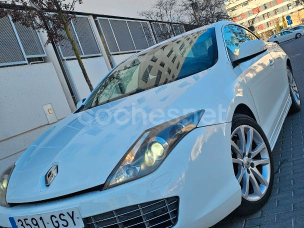 RENAULT Laguna Coupe Initiale 3.0 V6 dCi Auto