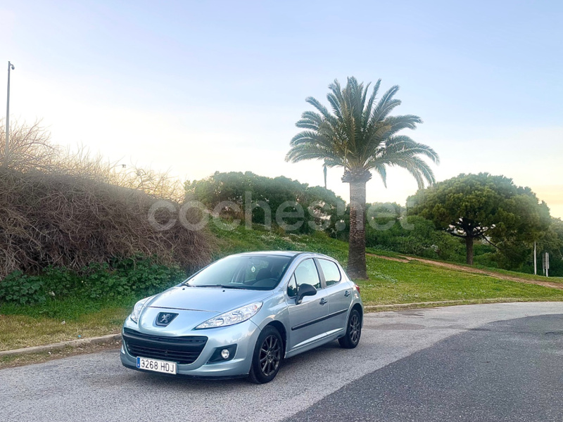 PEUGEOT 207 ACTIVE 1.4 VTi 95