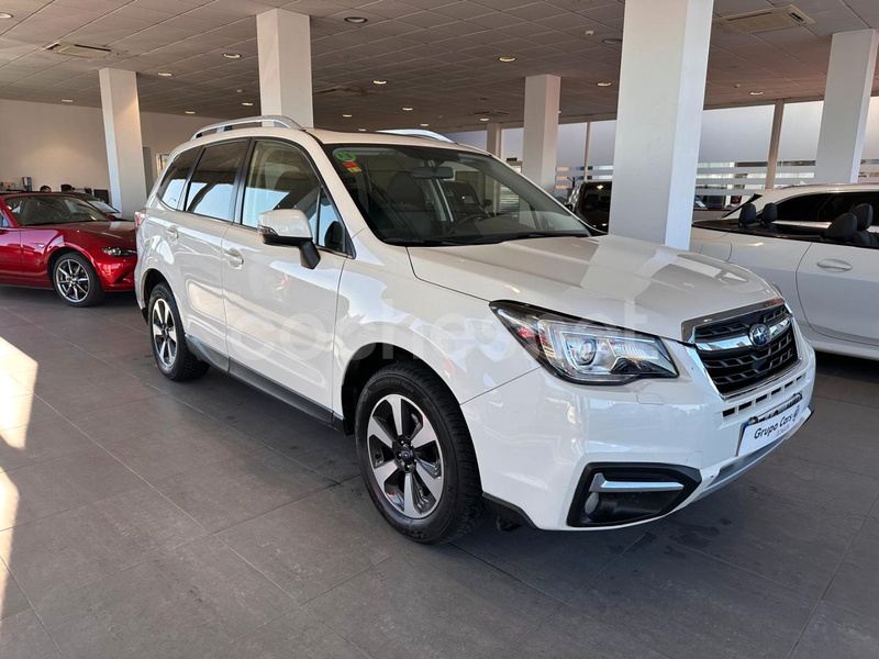 SUBARU Forester 2.0 Lineartronic Executive