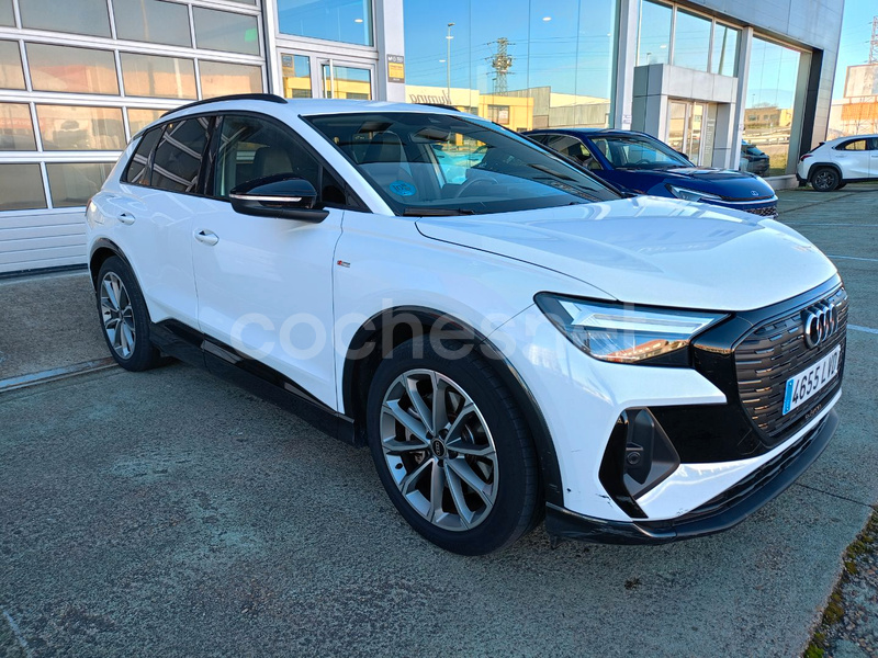 AUDI Q4 e-tron Black line edition 40 etron 82kWh