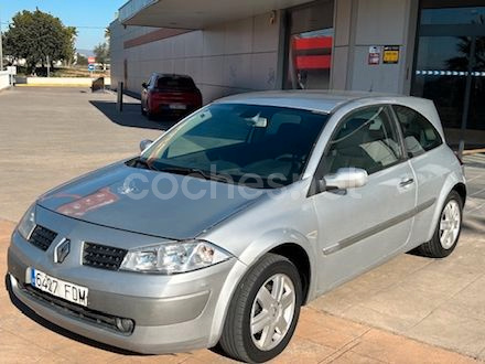 RENAULT Mégane Confort Authentique 1.5dCi105