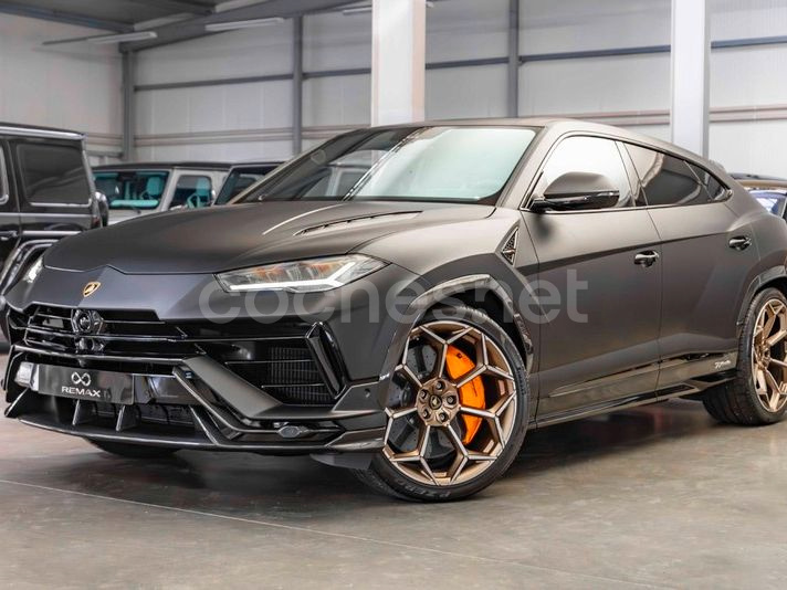 LAMBORGHINI URUS PERFORMANTE