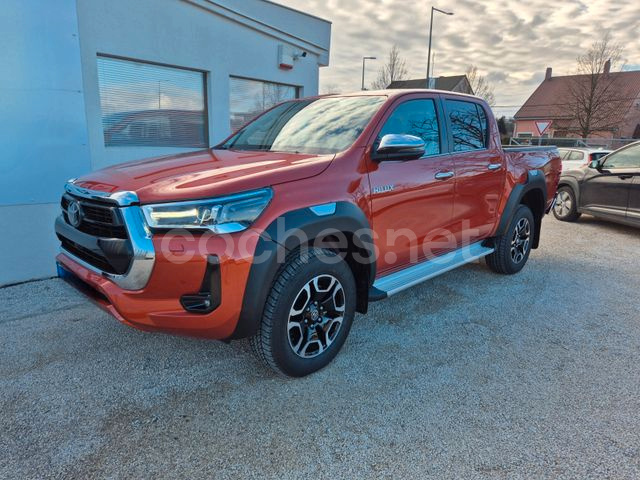 TOYOTA Hilux 2.8 D4D 204 C. Doble VXL AT