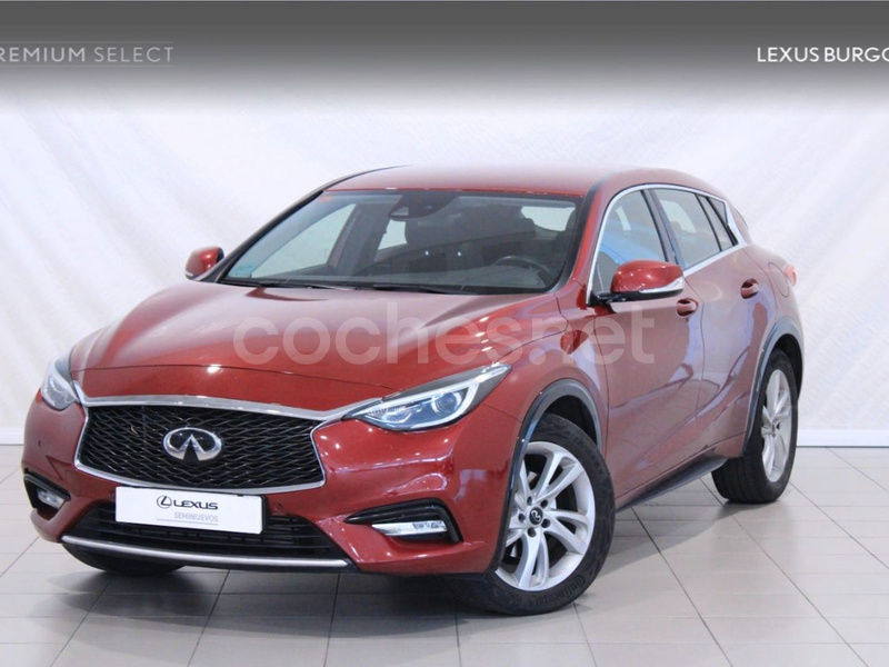 INFINITI Q30 1.6TC PREMIUM TECH 7DCT