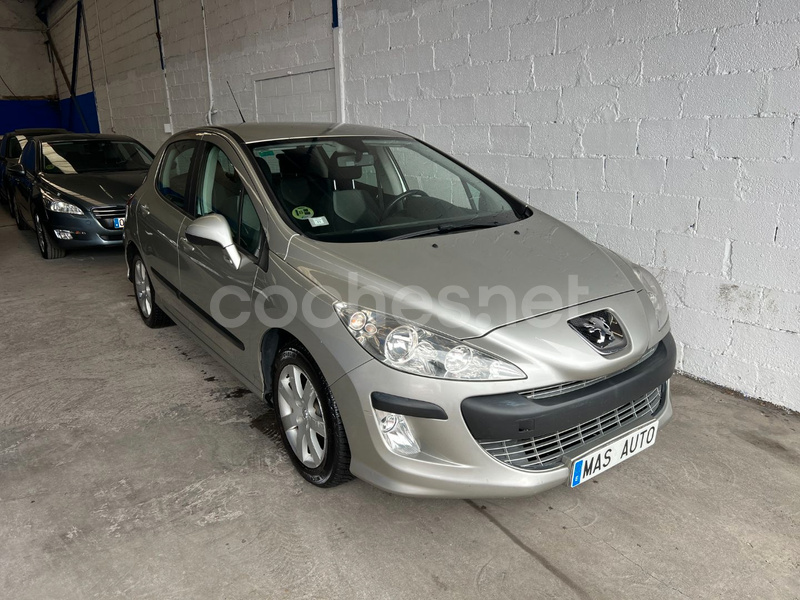 PEUGEOT 308 Confort 1.6 HDI 90