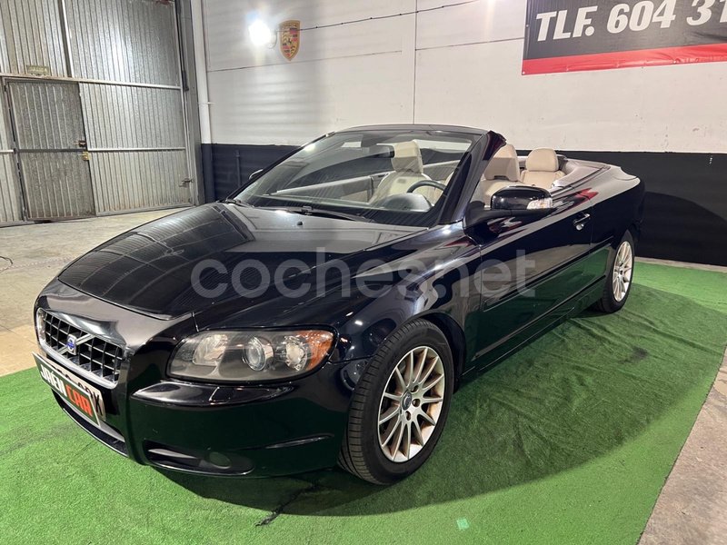 VOLVO C70 D5 Momentum