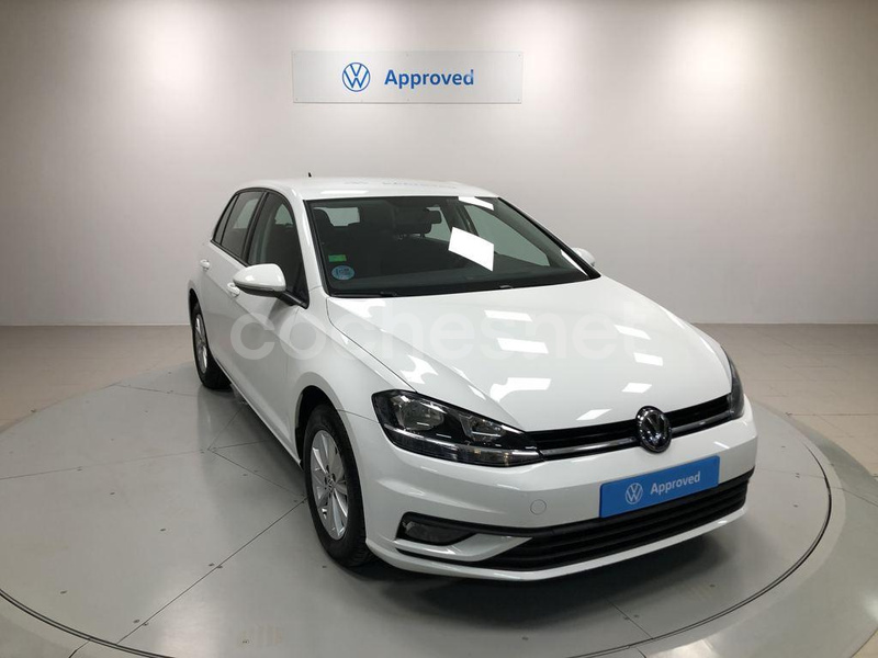 VOLKSWAGEN Golf Edition 1.0 TSI