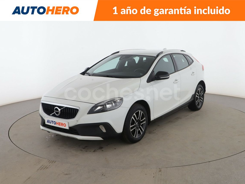 VOLVO V40 2.0 D2 Momentum