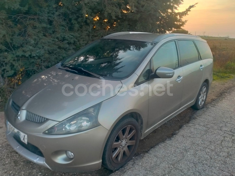 MITSUBISHI Grandis 2.0 DID Invite
