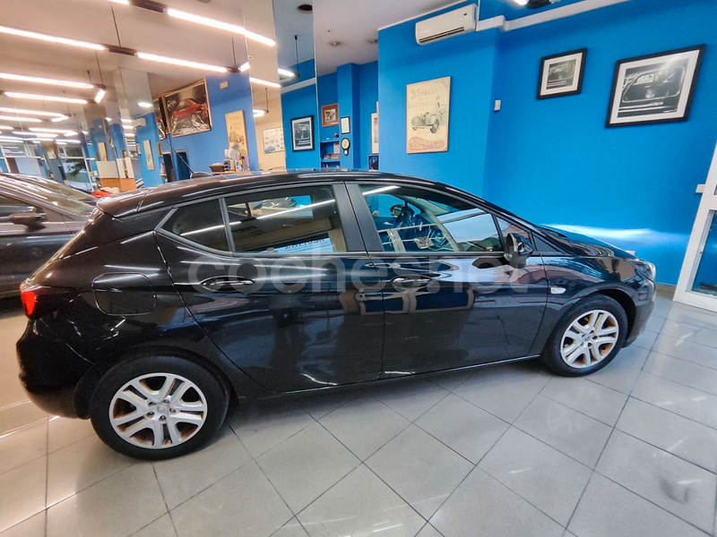 OPEL Astra 1.2T SHL Edition