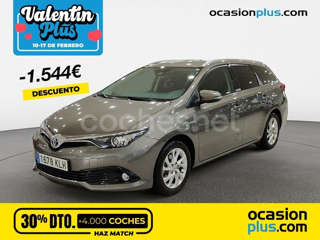 TOYOTA Auris 1.8 140H Active Touring Sports