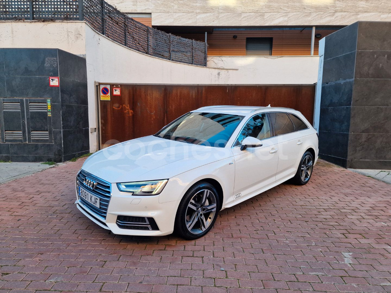 AUDI A4 2.0 TDI quattro S tronic Avant