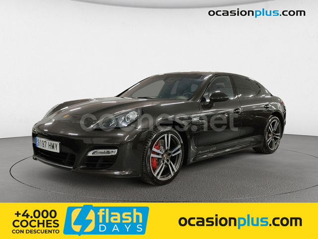 PORSCHE Panamera 4.8 GTS