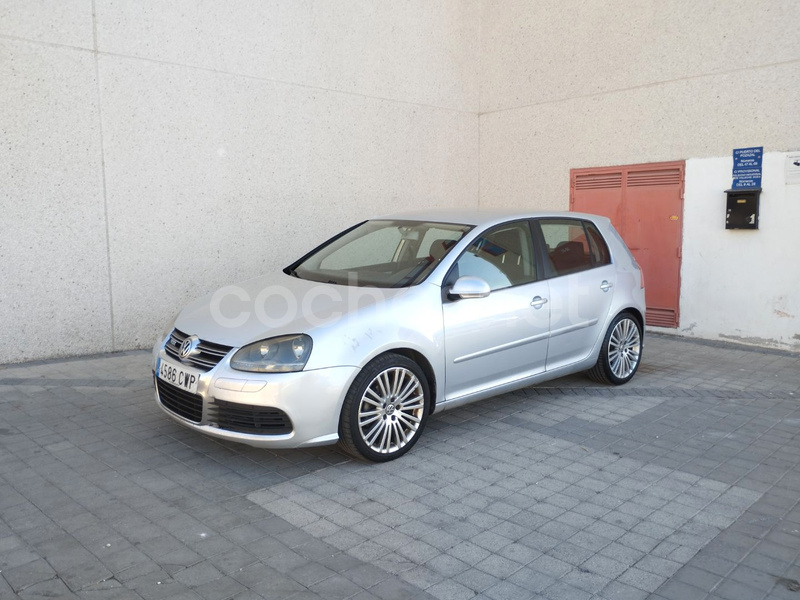 VOLKSWAGEN Golf 2.0 TDI Sportline