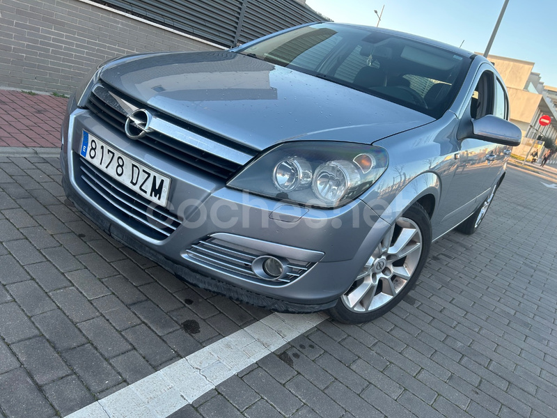 OPEL Astra 1.9 CDTi Cosmo 120 CV