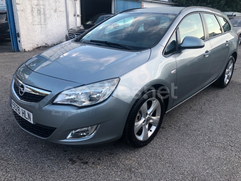 OPEL Astra 1.7 CDTi 110 CV Sportive ST