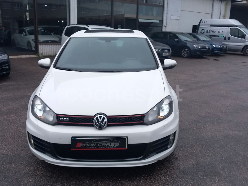 VOLKSWAGEN Golf VI 2.0 TDI GTD