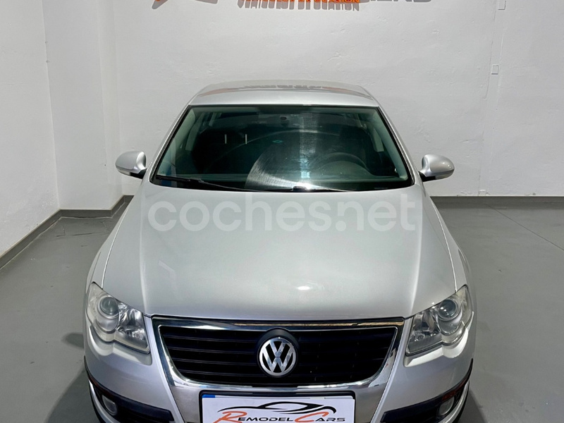VOLKSWAGEN Passat 1.9 TDI Trendline