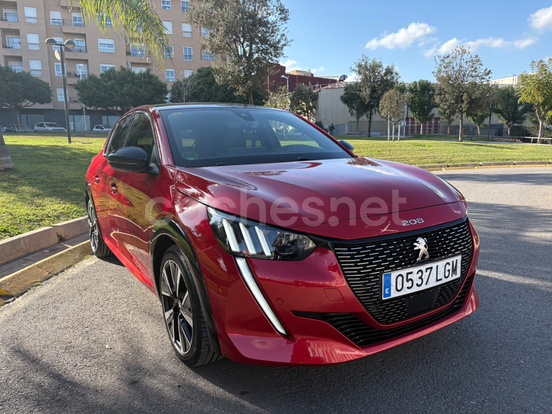 PEUGEOT 208 PureTech EAT8 GT Line