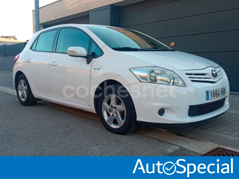 TOYOTA Auris 1.8 Hibrido Active