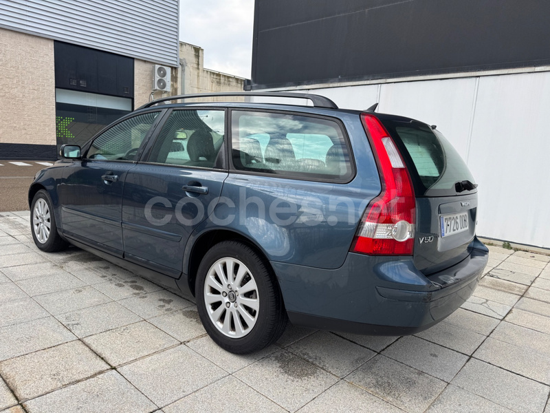 VOLVO V50 2.0D Momentum