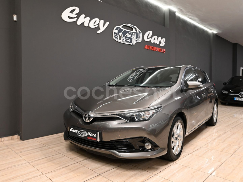 TOYOTA Auris 1.2 120T Active