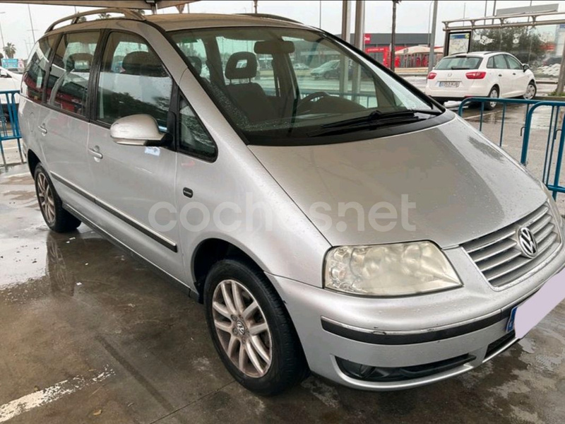 VOLKSWAGEN Sharan 2.0 TDI Advance