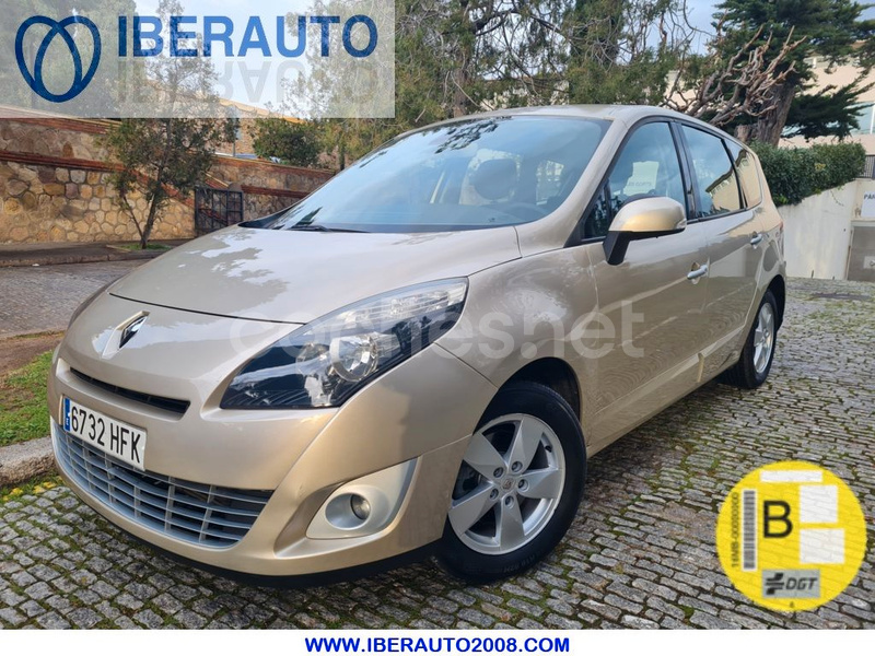 RENAULT Grand Scénic Emotion dCi 110 7 plazas