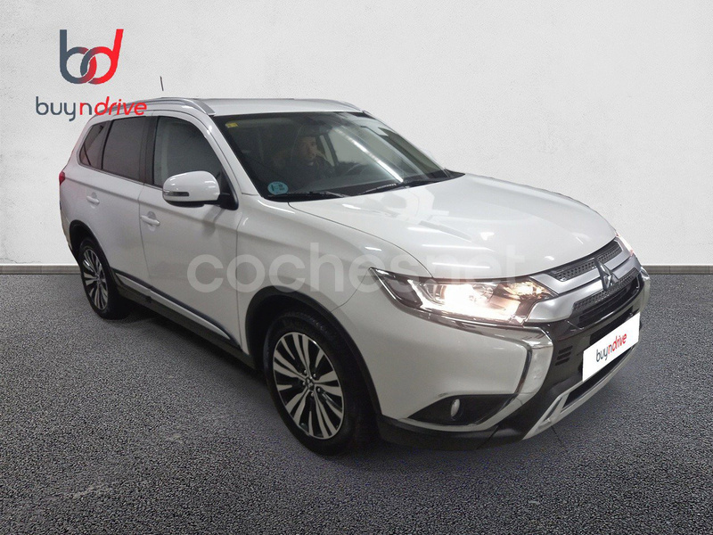 MITSUBISHI Outlander 200 MPI Motion CVT 2WD 5 Plazas