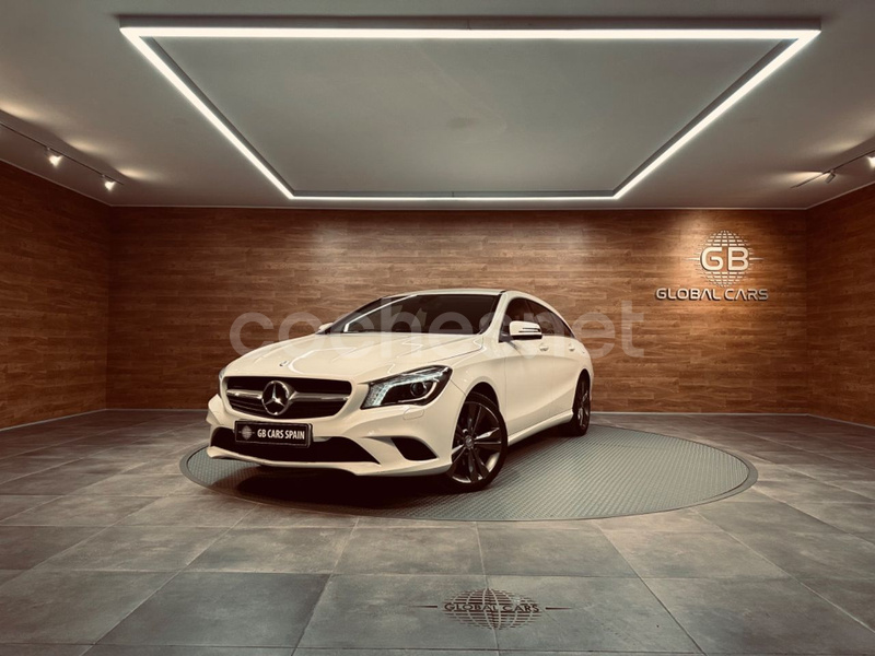 MERCEDES-BENZ Clase CLA CLA 220 d Urban Shooting Brake