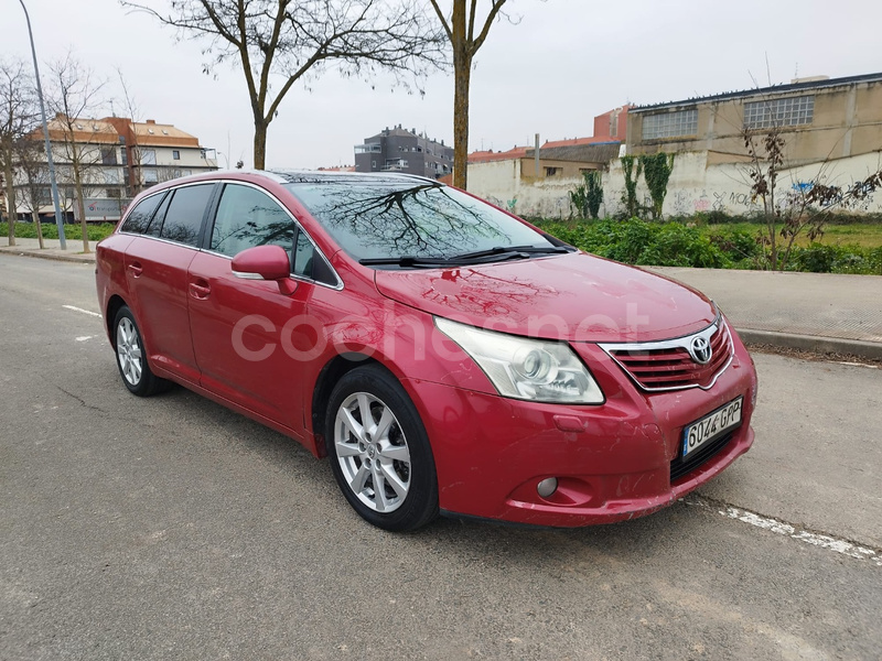 TOYOTA Avensis 2.2 D4D Executive Wagon