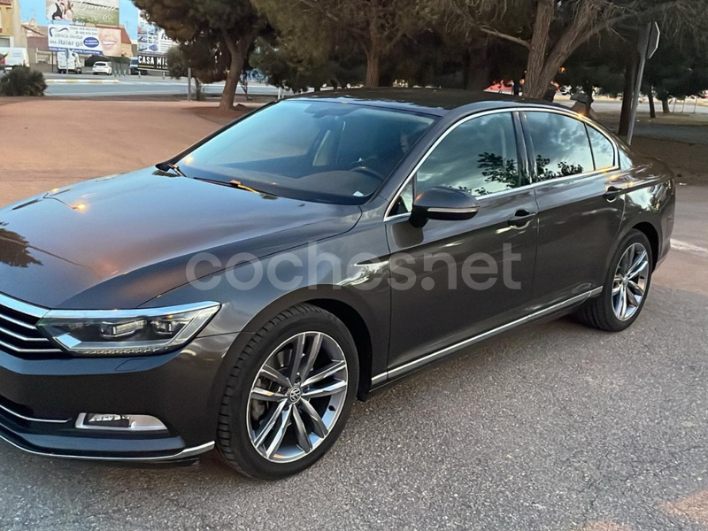 VOLKSWAGEN Passat Sport 2.0 TDI BMT