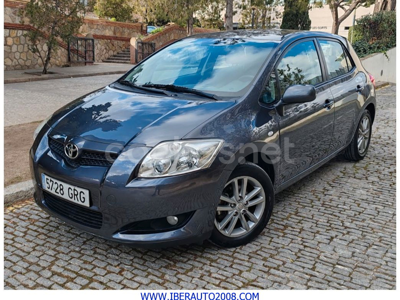 TOYOTA Auris 1.6 VVTi Active