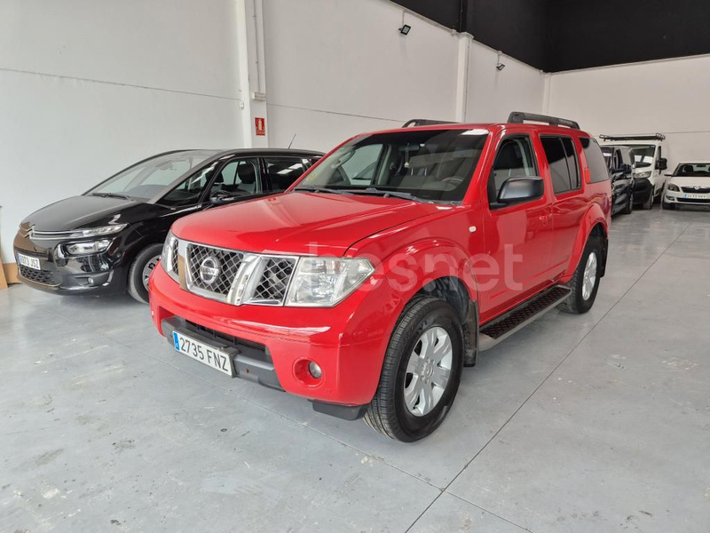 NISSAN Pathfinder 2.5 dCi LE 7 plazas