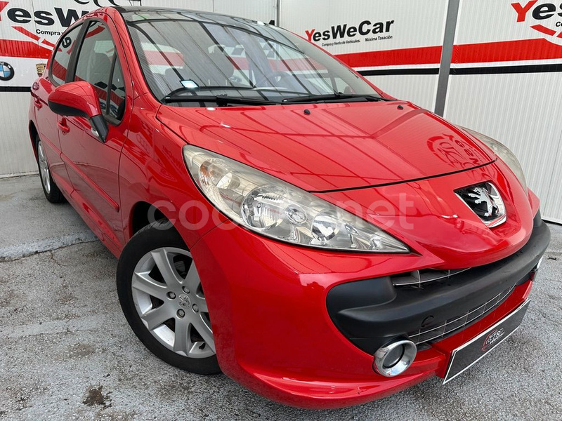 PEUGEOT 207 Premium 1.6 HDI 110