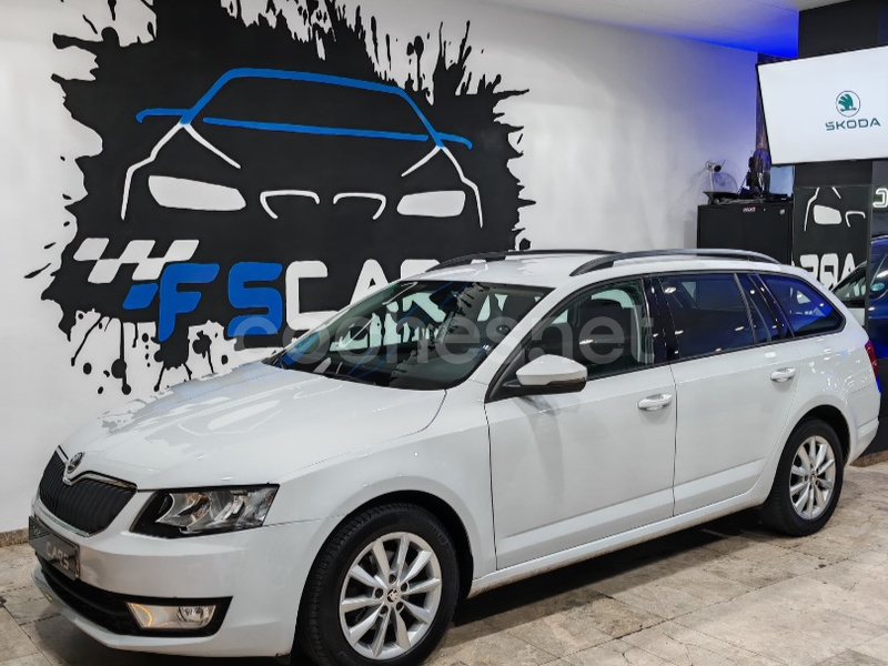 SKODA Octavia Combi 1.6 TDI CR Elegance