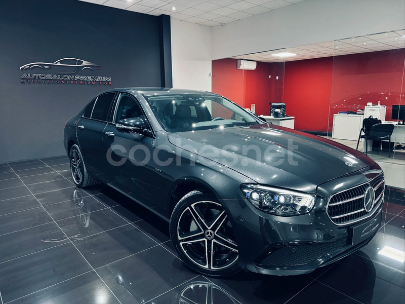 MERCEDES-BENZ Clase E E 300 de 4MATIC