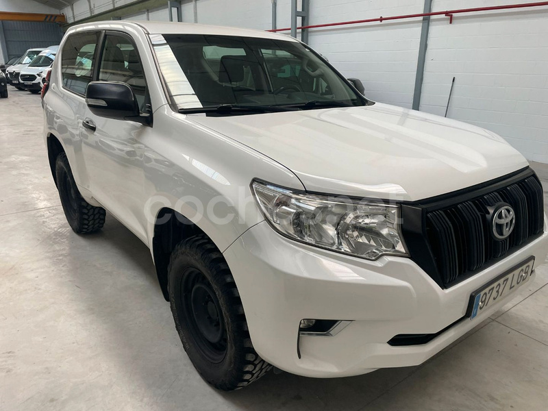 TOYOTA Land Cruiser 2.8 D4D GX