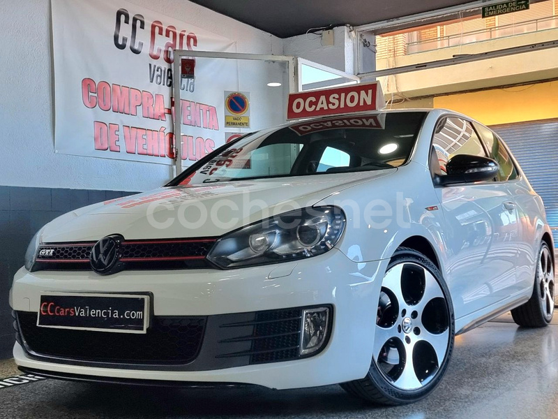 VOLKSWAGEN Golf 2.0 TSI DSG 6 vel GTI