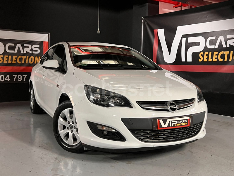 OPEL Astra 1.6 CDTi Dynamic