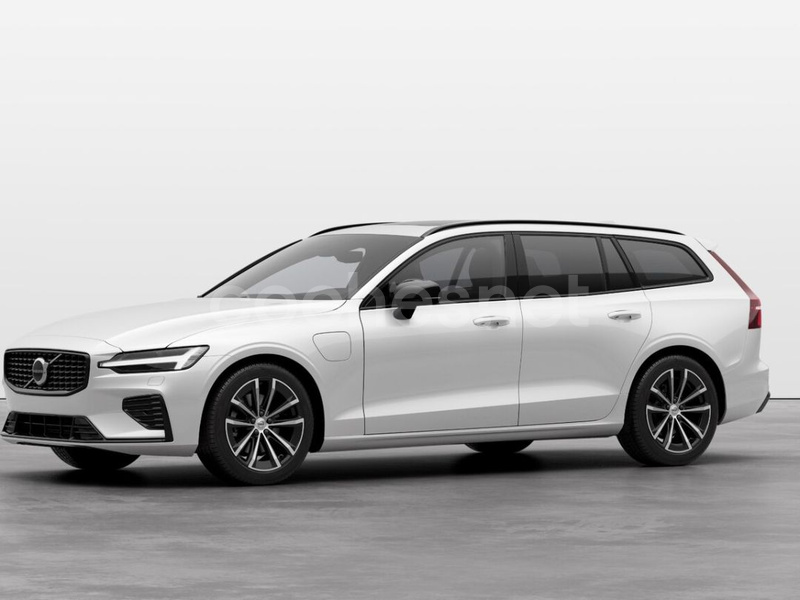 VOLVO V60 2.0 T6 AWD Recharge Ultra Dark Auto