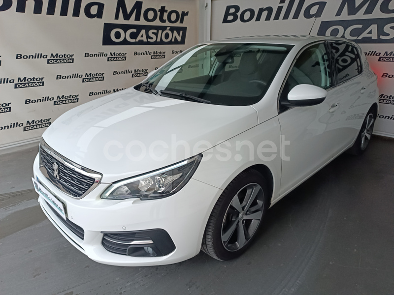 PEUGEOT 308 Allure PureTech 130 SS 6 Vel. MAN